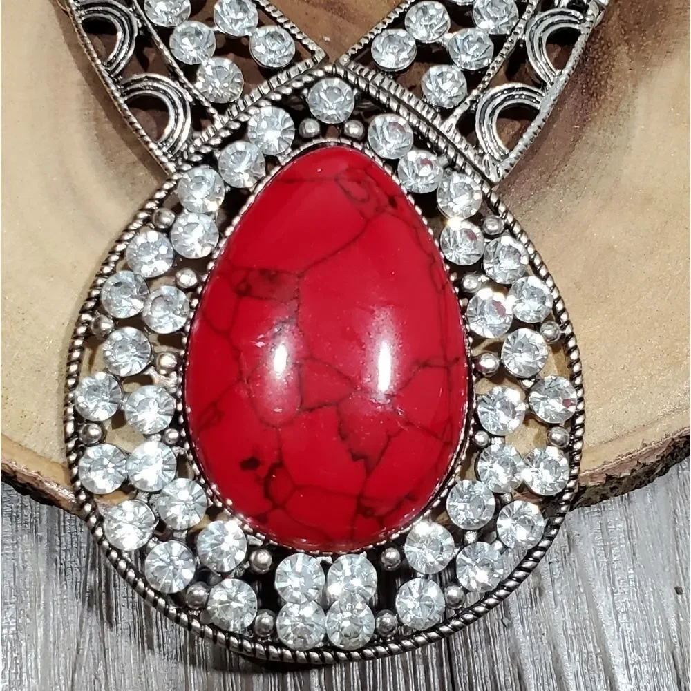 Large red‎ jeweled statement necklace